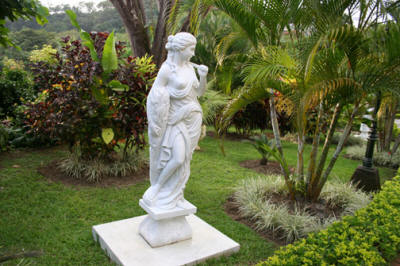 Parador Statue Garden